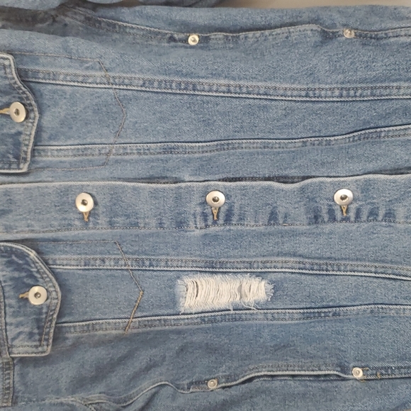 Love Tree Denim Ripped Jacket - Picture 7 of 9